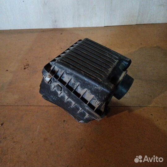 Корпус воздушного фильтра Honda CR-V I