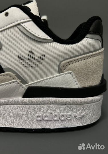 Кроссовки Adidas Forum Low White Black Люкс