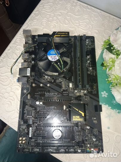 Материнская плата