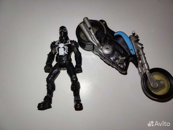 Игрушка веном с мото