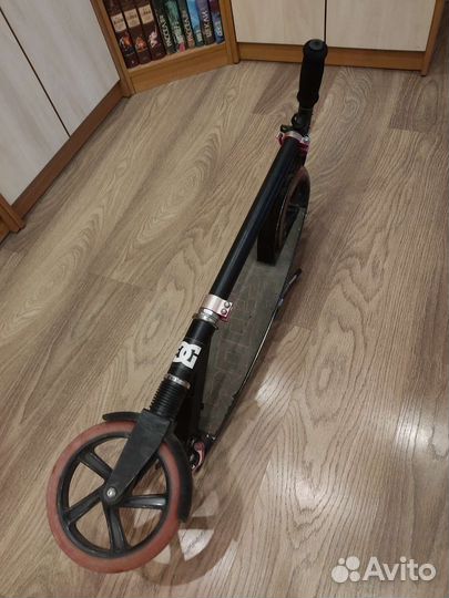 Самокат взрослый с большими колесами