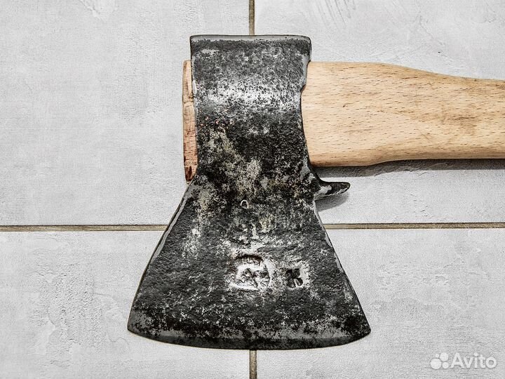 Топор клеймо 