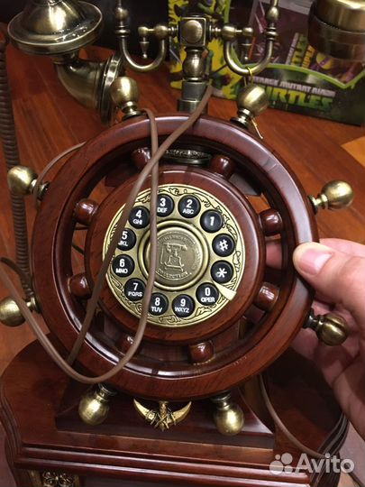 Ретро-телефон 