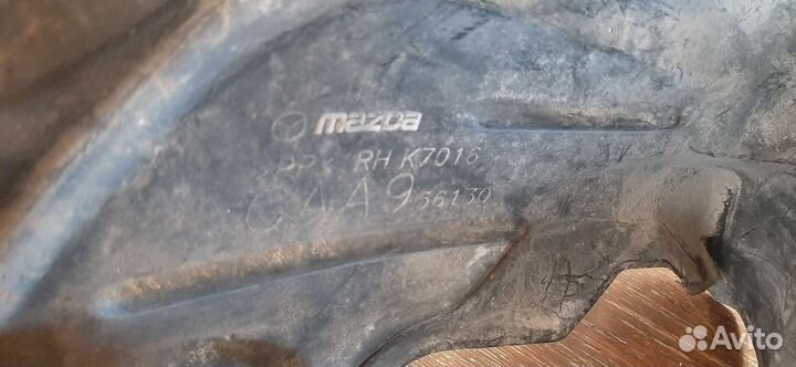 Подкрылок правый mazda 6 gh rhk7016