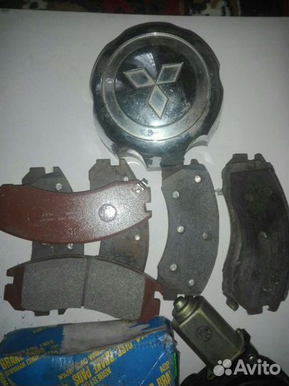 Накладки тормозные на мицубиси поджера