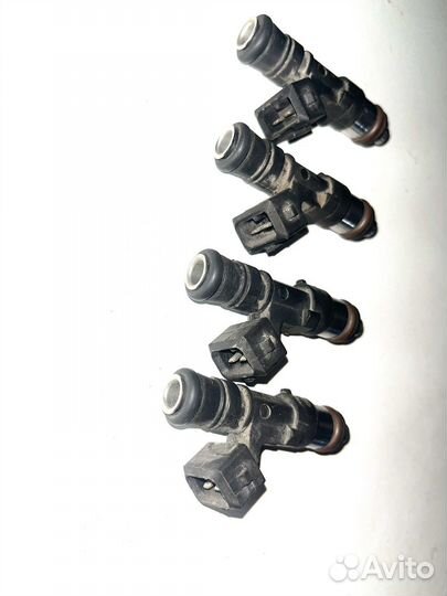 Форсунка инжекторная LADA Priora