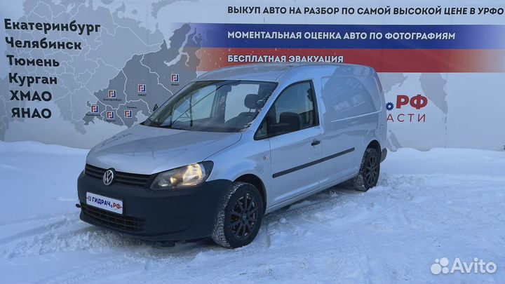 Стекло двери передней левой Volkswagen Caddy (2k)
