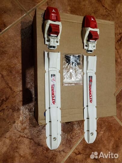 Крепления для беговых лыж atomic sns. Автомат