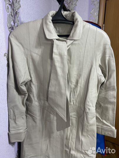 Кожаный плащ женский