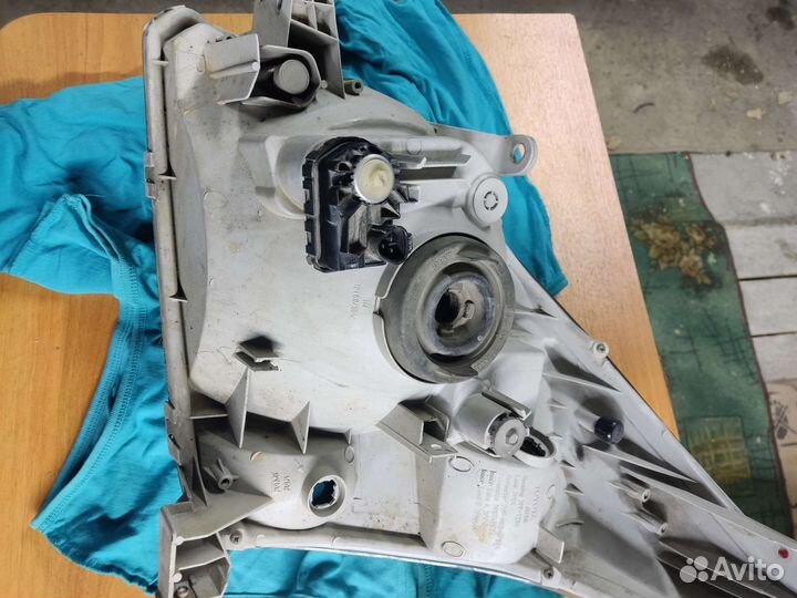 Фара правая Toyota land cruiser prado 120