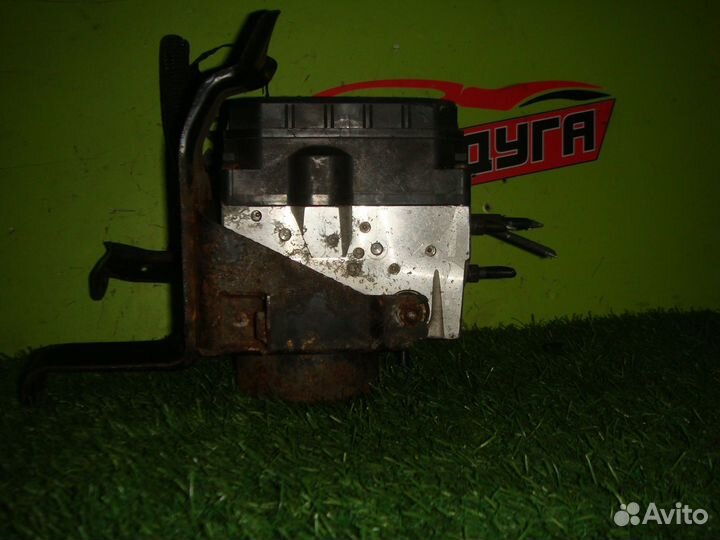 Блок ABS lexus,toyota MCU35W, MCU36W,ACU35,GSU35W