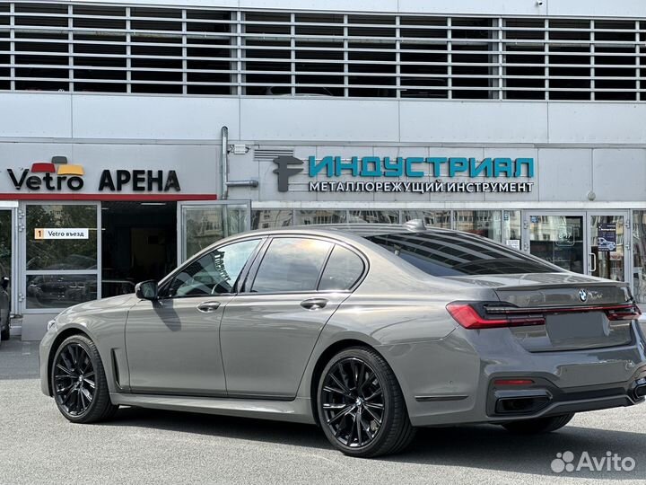 BMW 7 серия, 2019