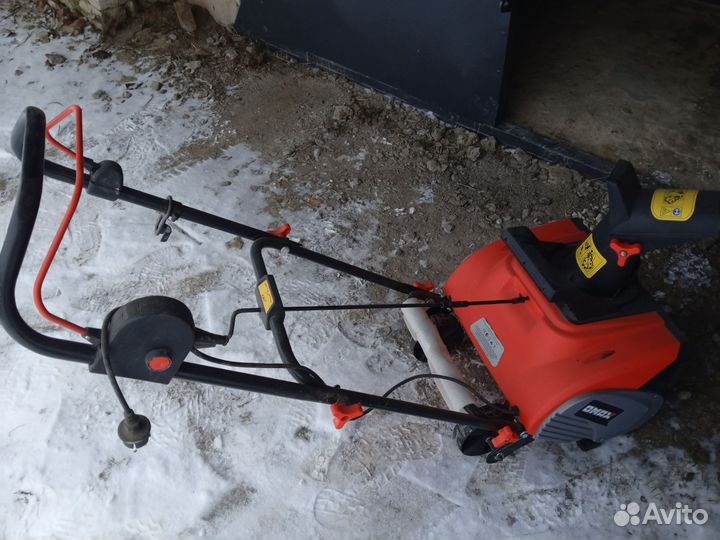 Электрический снегоуборщик 1800Bt