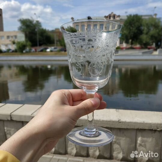 Большие Старинные фужеры травление 4 шт