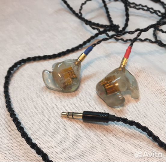 IEM наушники- по внутреннему слепку уха