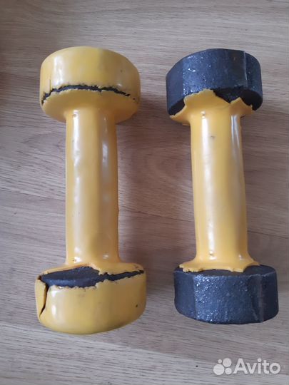 Гантели по 2 кг