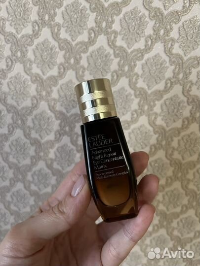 Восстанавливающий концентрат для глаз Estee lauder