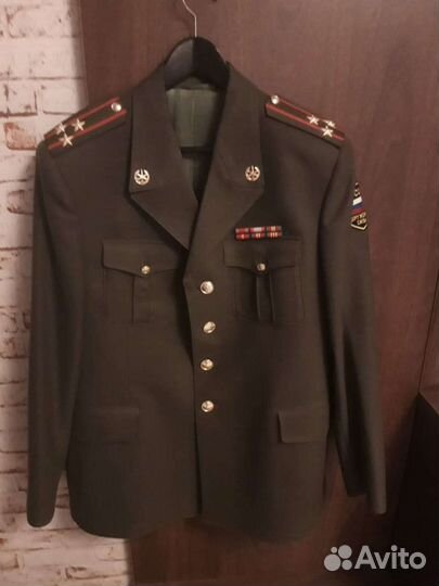 Китель офицерский