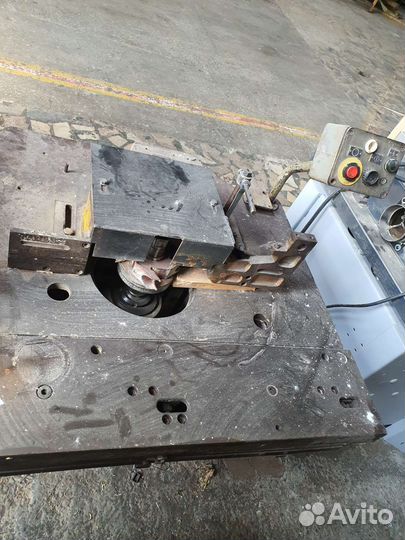 Станок фрезерный