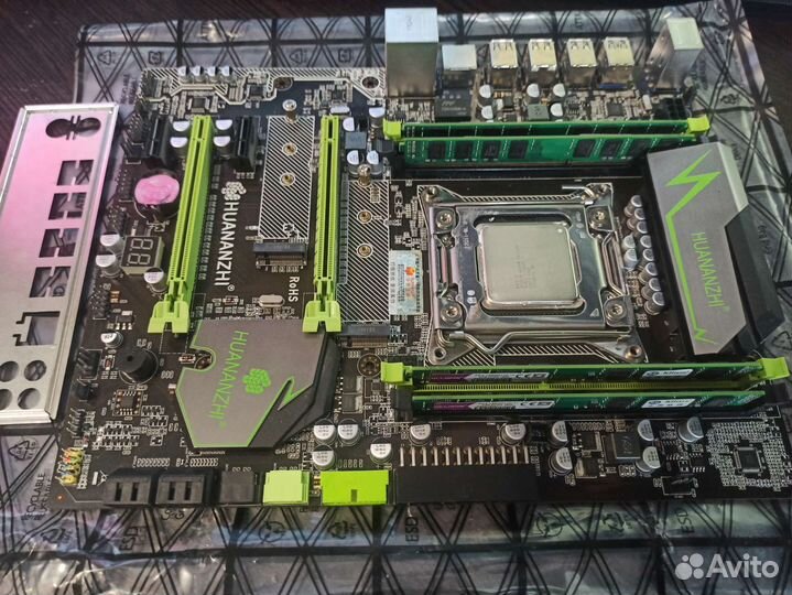 Материнская плата Huananzhi x79 с процессором