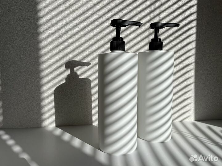 Бутылка флакон с помпой дозатором 1 л пластик