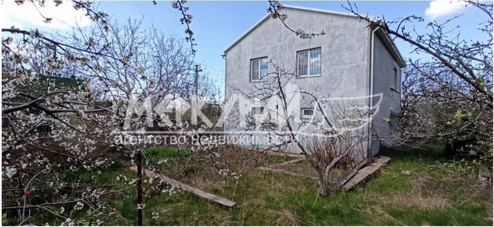 Дом 156 м² на участке 9 сот.