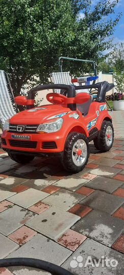 Детский электромобиль