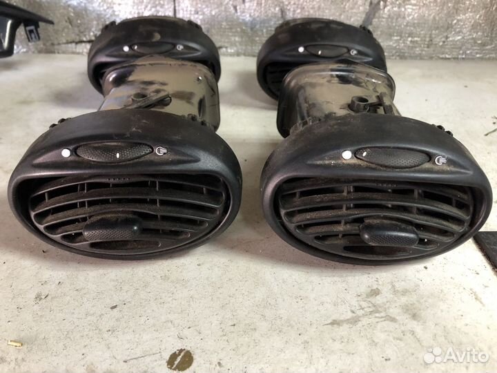 Дефлектор воздуховода Ford Focus 1