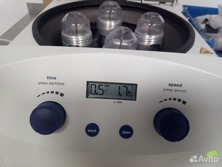 Центрифуга Eppendorf