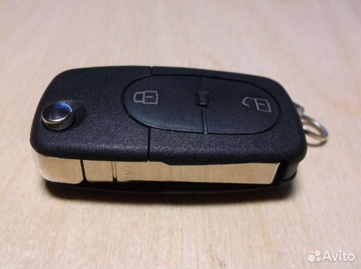 4D0 837 231 Audi выкидной чип ключ 2 кнопки