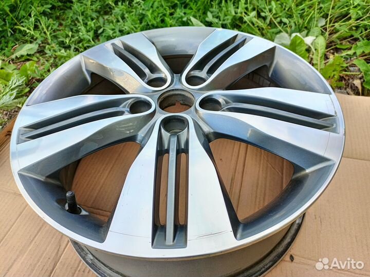 Диск Hyundai IX35 R18 1шт 529102Y700