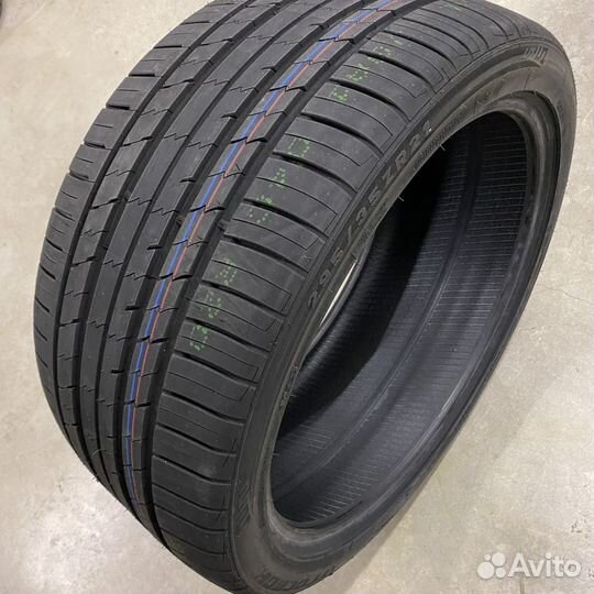 Tracmax X-Privilo RS01+ 315/35 R21 111