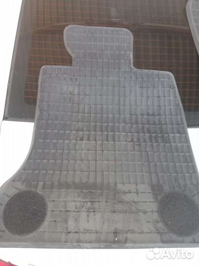 Резиновый коврики бмв f 01. F02. F04