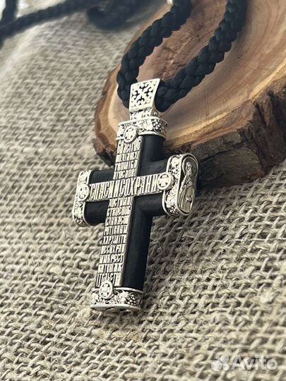 Крестик нательный на гайтане