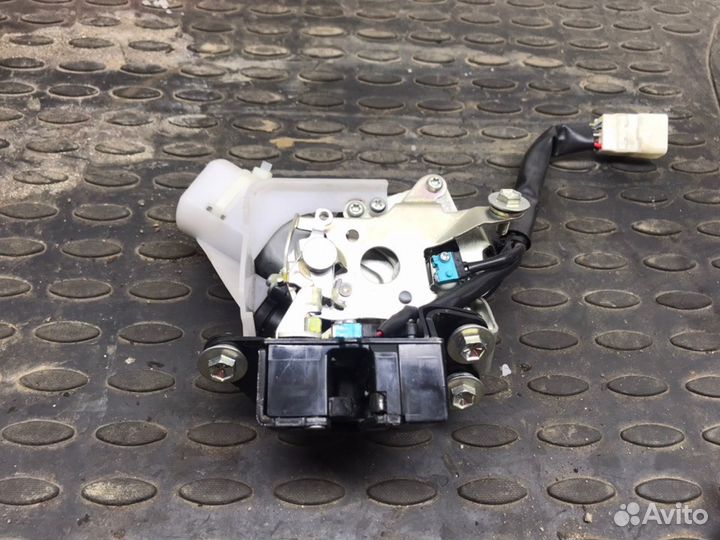 Замок багажника Lexus RX 270/350/450H 2009-2015