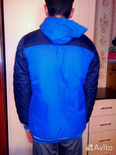 Новая куртка на подростка