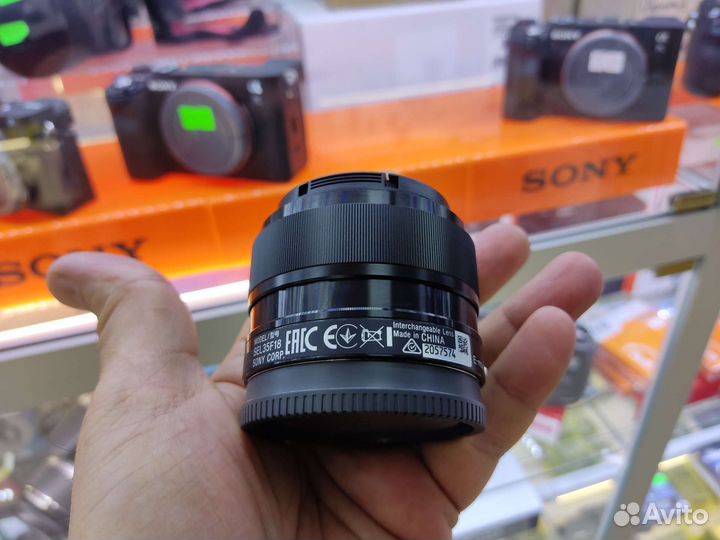 Sony E 35mm f/1.8 (sel35f18) витринный S№2057574