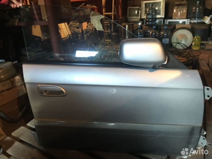 Двери Legacy Outback 2003