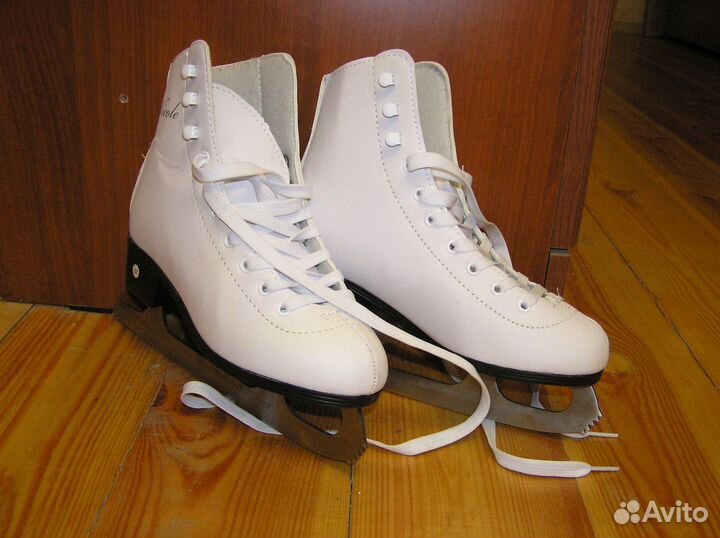 Коньки фигурные 37 размер