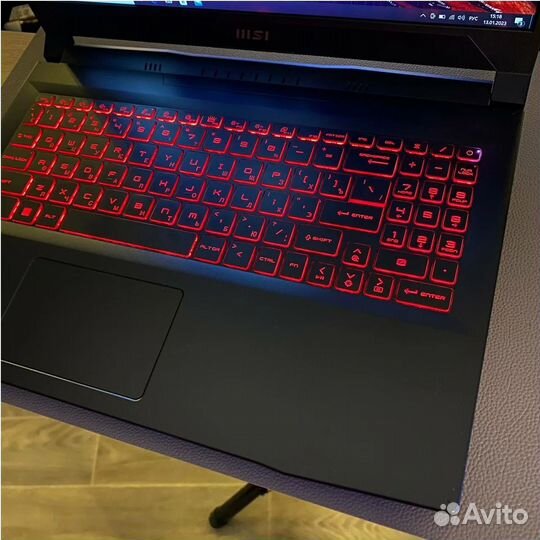 Новый MSI i5, 8гб, RTX3050 4гб, SSD256 ноутбук