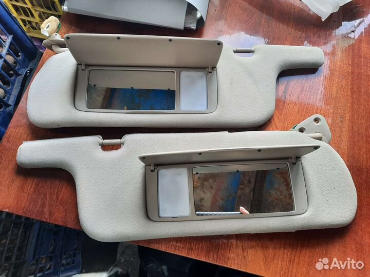 Солнцезащитный козырек