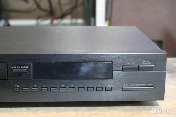 CD Проигрыватель Yamaha CDX 390