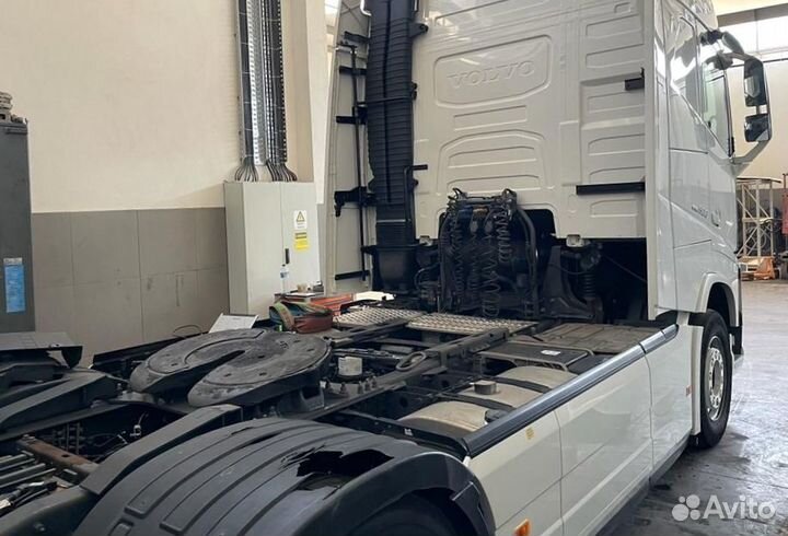 Разбираем грузовик Volvo,FH с 2013