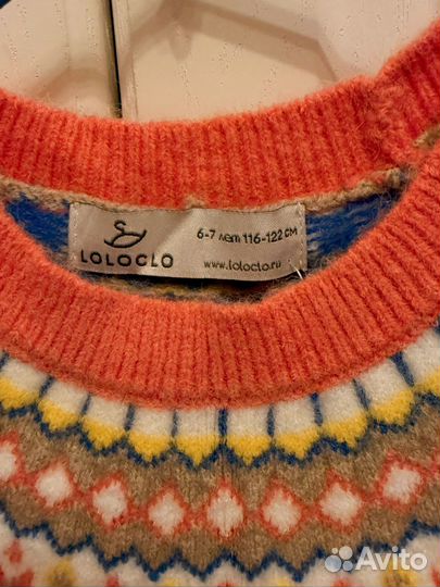 Свитер новый 122