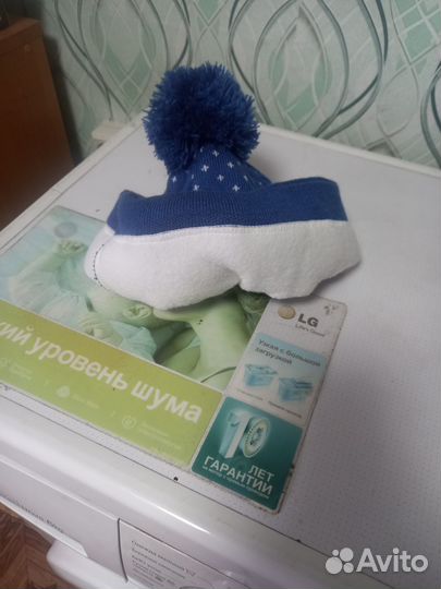Шапка вязанная. Подарок