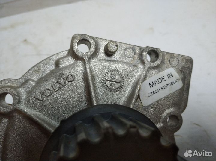 Насос водяной Ford Mondeo IV 2007-2015