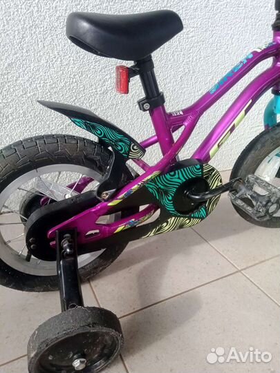 Велосипед GT siren 12