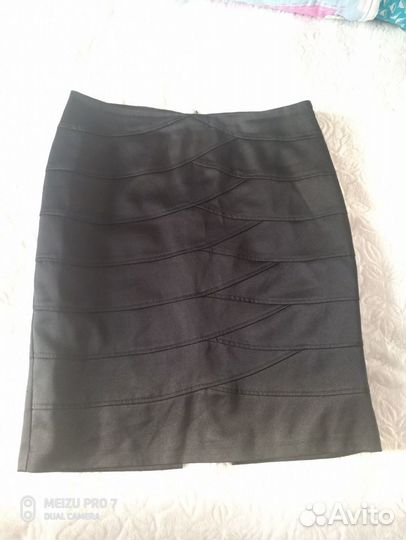 Отдам пакет женских вещей 50 р-р 35О за все