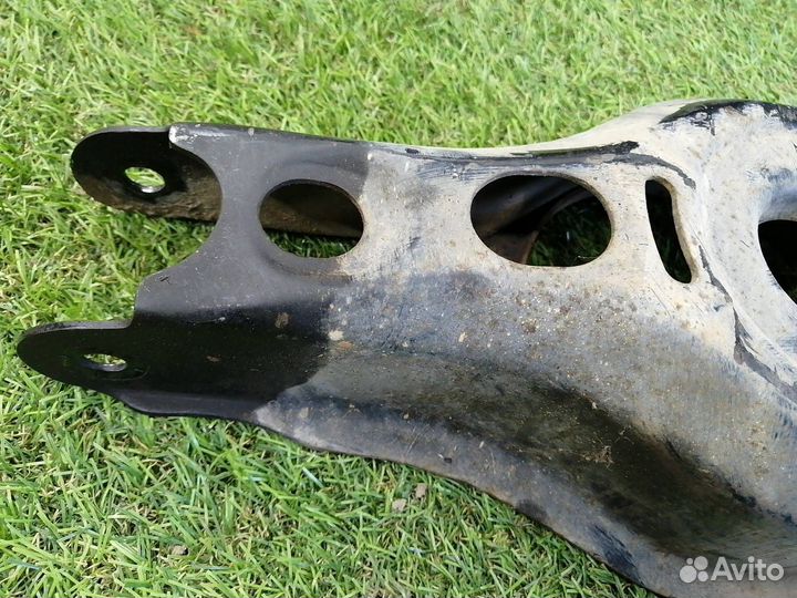 Рычаг задний левый Toyota C-Hr