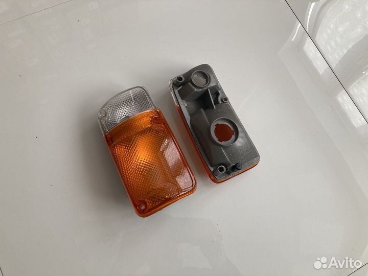 Габарит (2шт) Nissan Patrol Y60 (1887-1994)